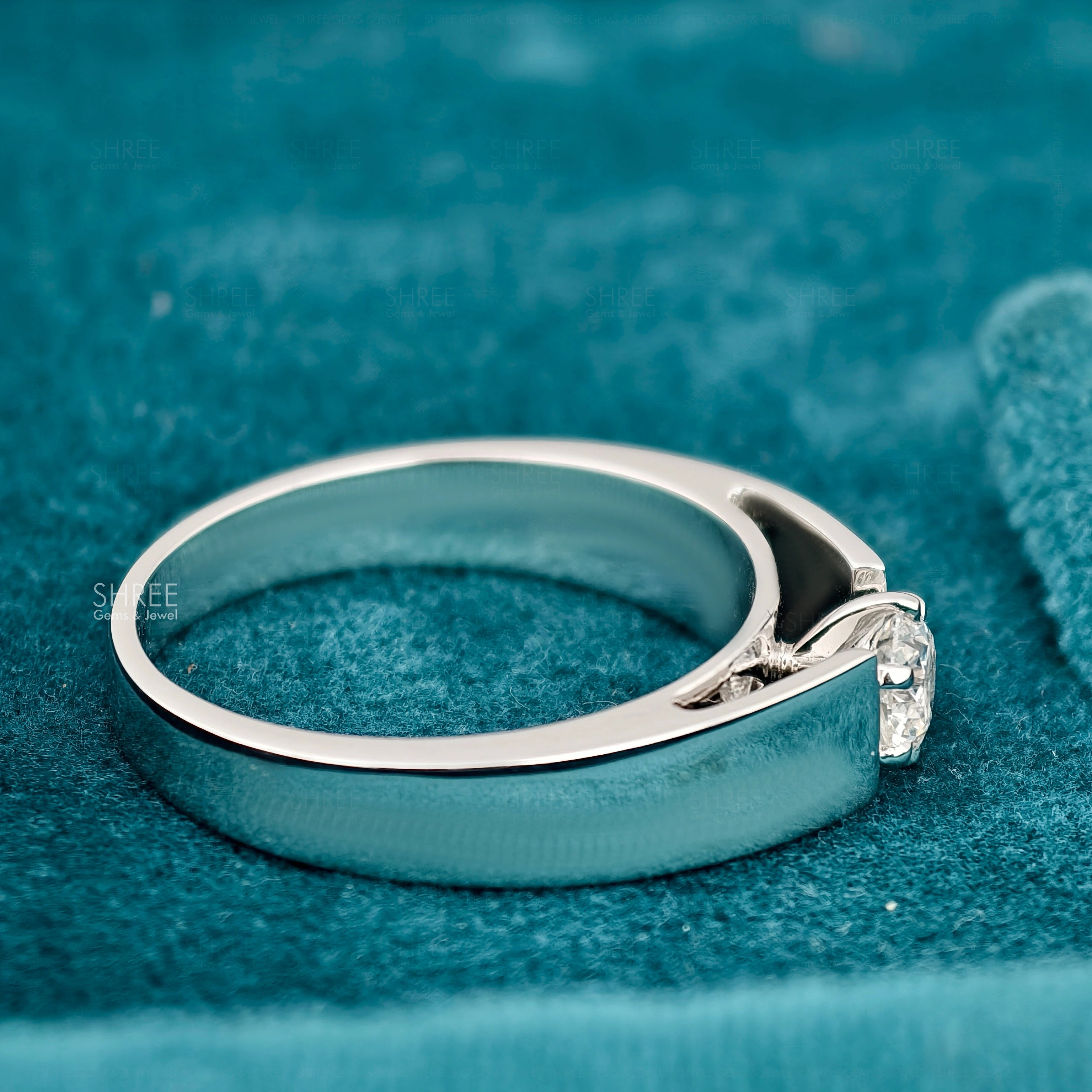 Front View of  Round Solitaire Mens Engagement Ring​

