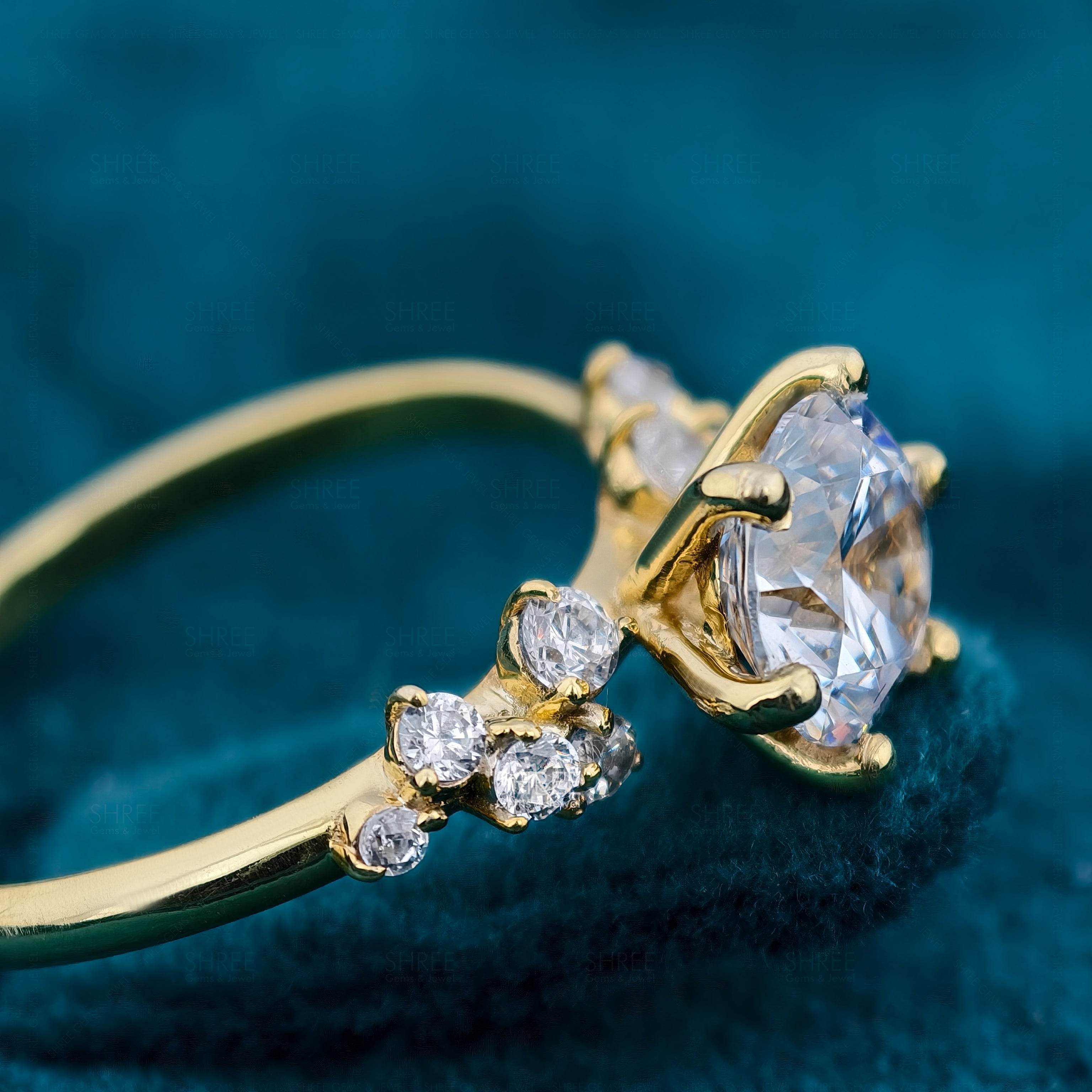 Round Cut Lab Diamond Halo Engagement Ring For Women