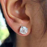 Round Brilliant Cut Diamond Stud Earrings