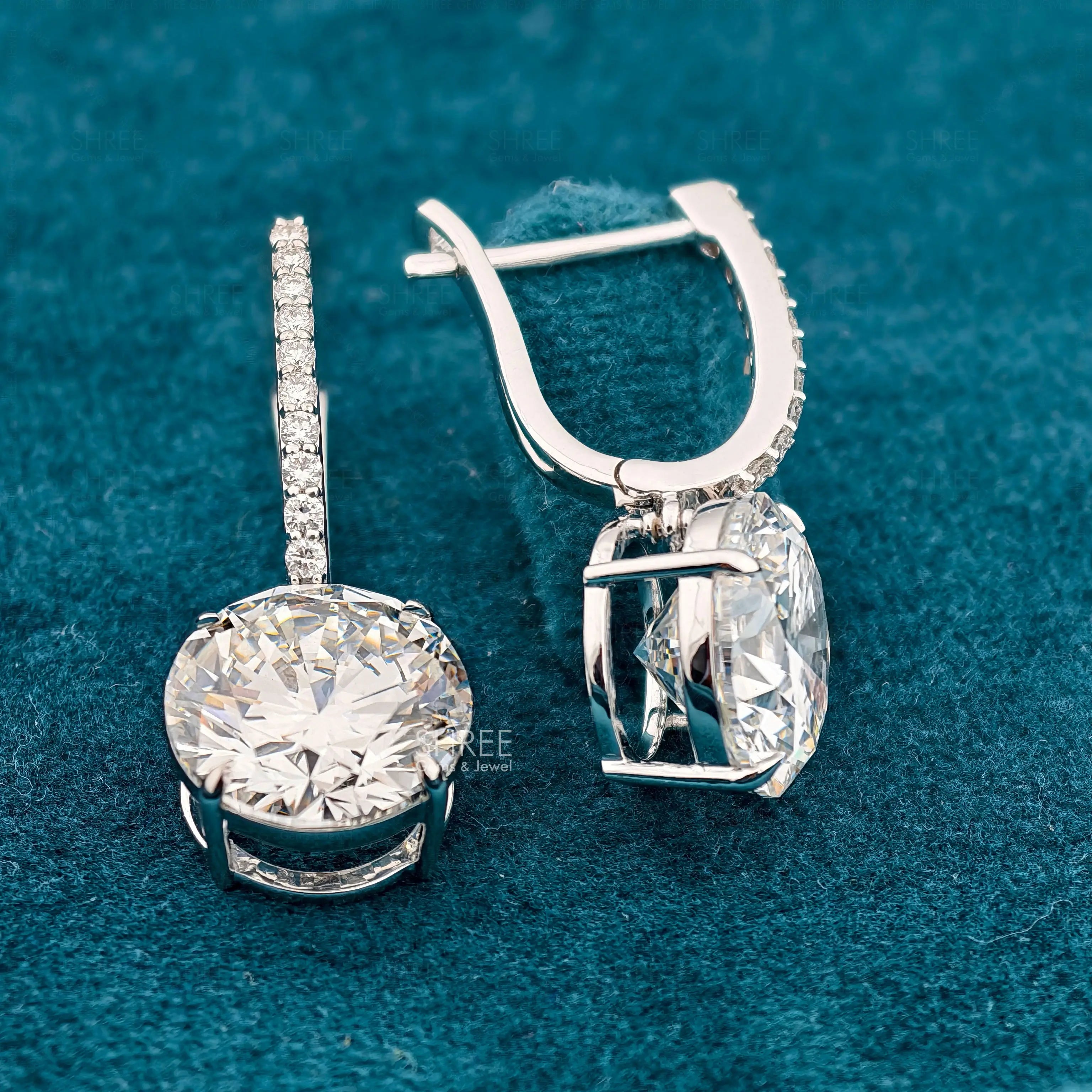 front and back view of lab grown diamond dangle earrings​
