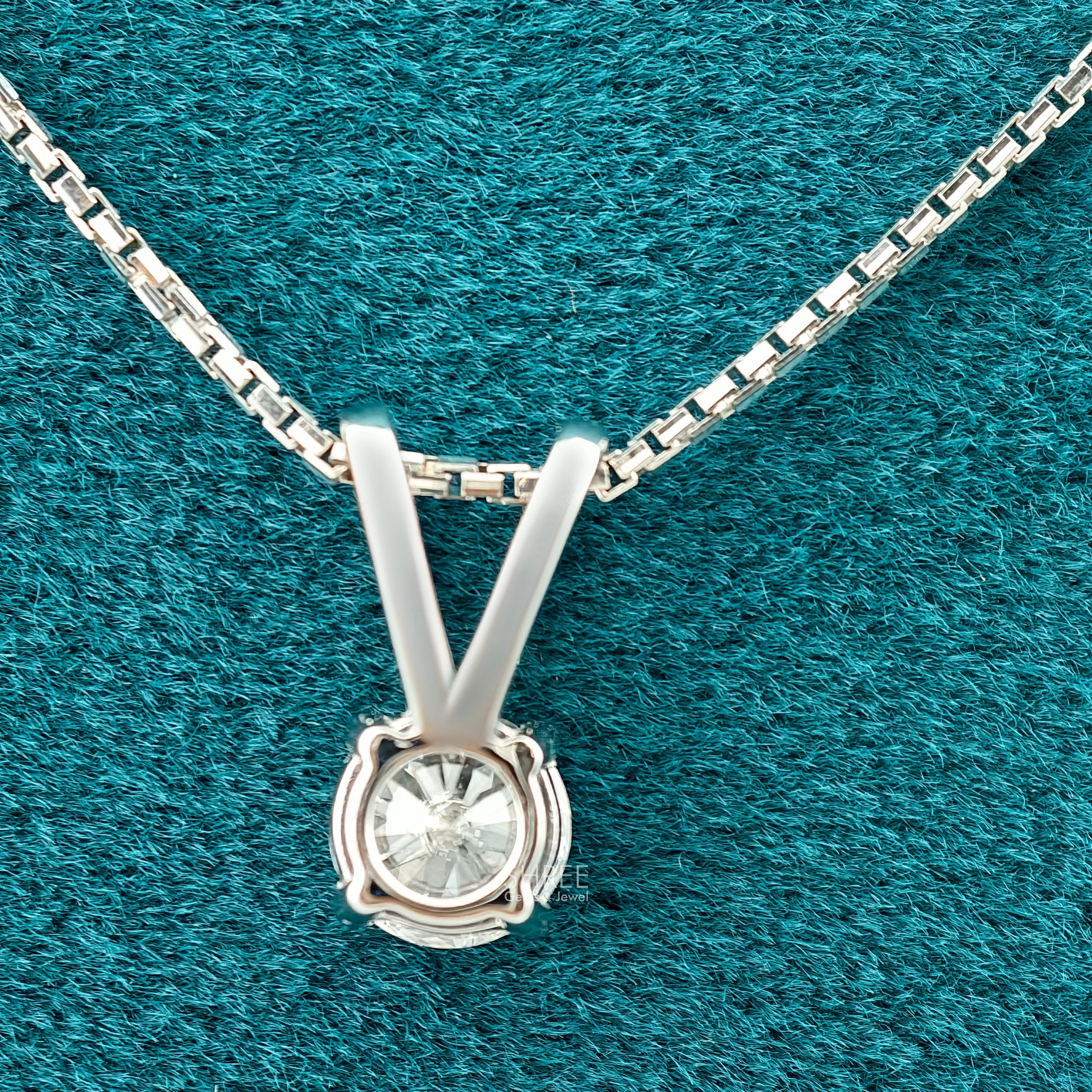 Back View Of 1 Carat Lab Grown Diamond Solitaire Pendant​
