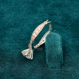 Close View of 1 Carat Vintage Milgrain Lab Diamond Ring For Her