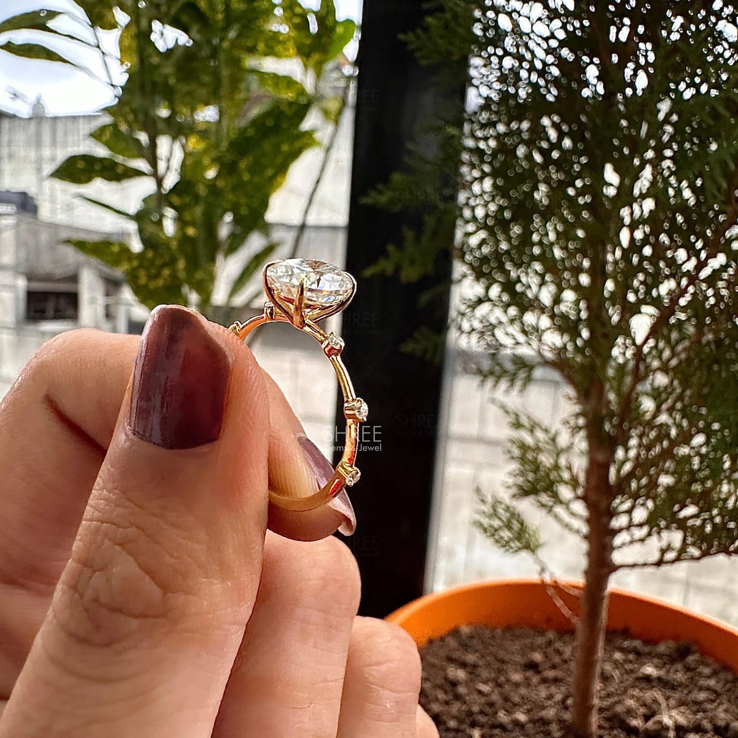 Side View of Oval Lab Grown Diamond Engagement Rings