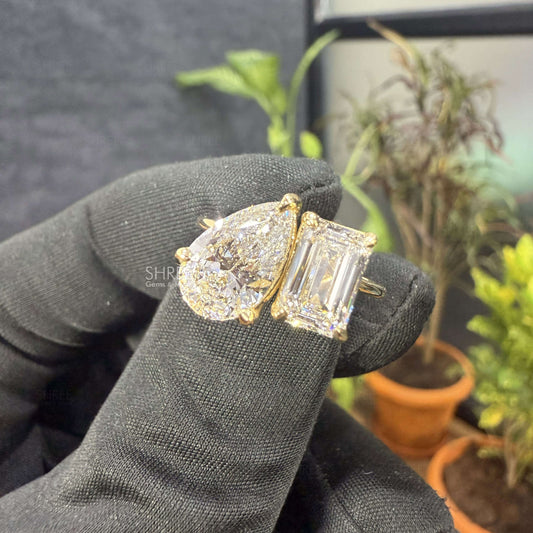 front view of toi et moi ring
