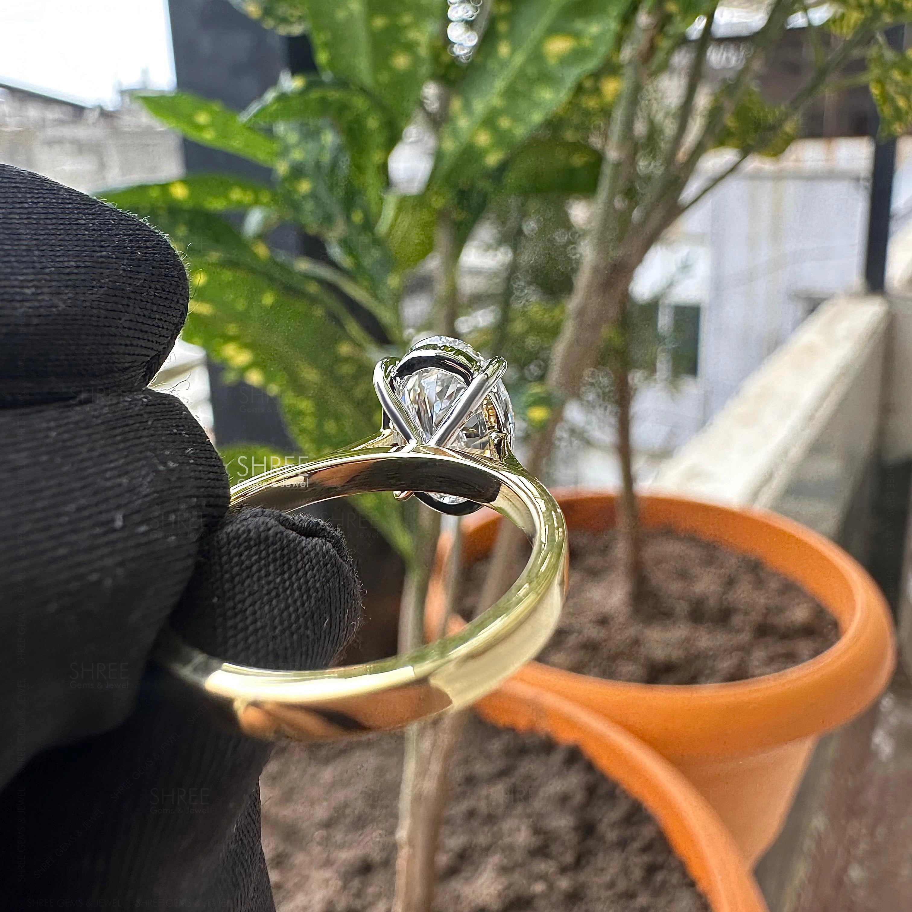 Back View of 2 Ct Oval Lab Grown Diamond Ring​