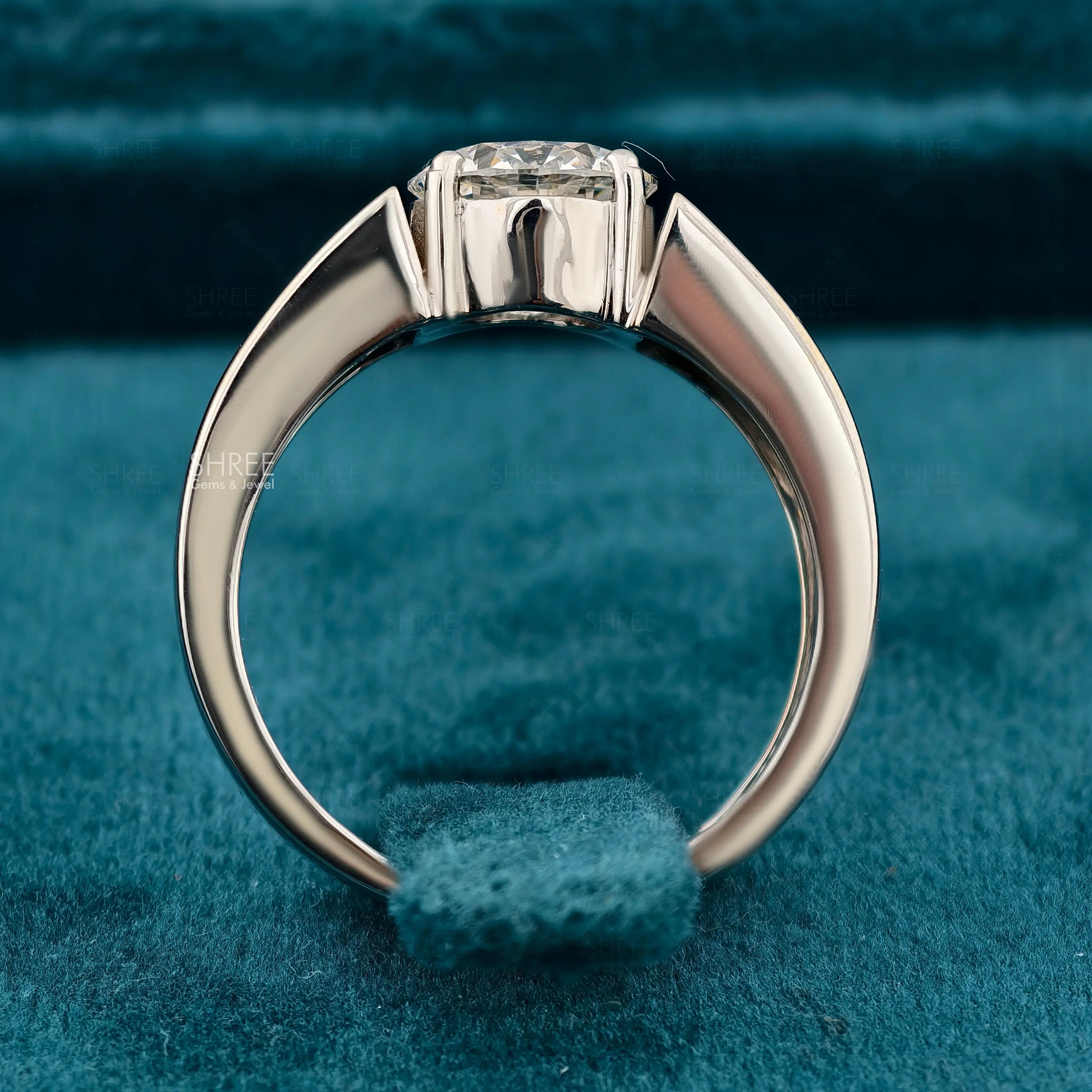 Full View of Men's Lab Grown Diamond Rings for Sale​