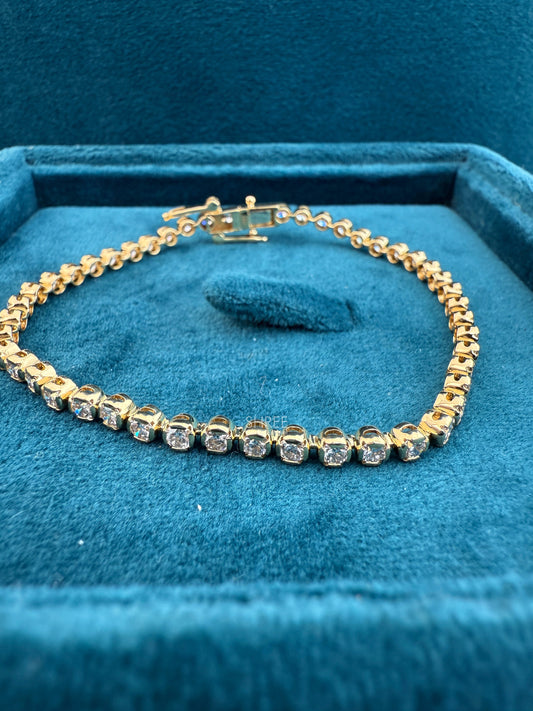 Full View Of 4 Ct Round Diamond Tennis Bracelet For Unisex