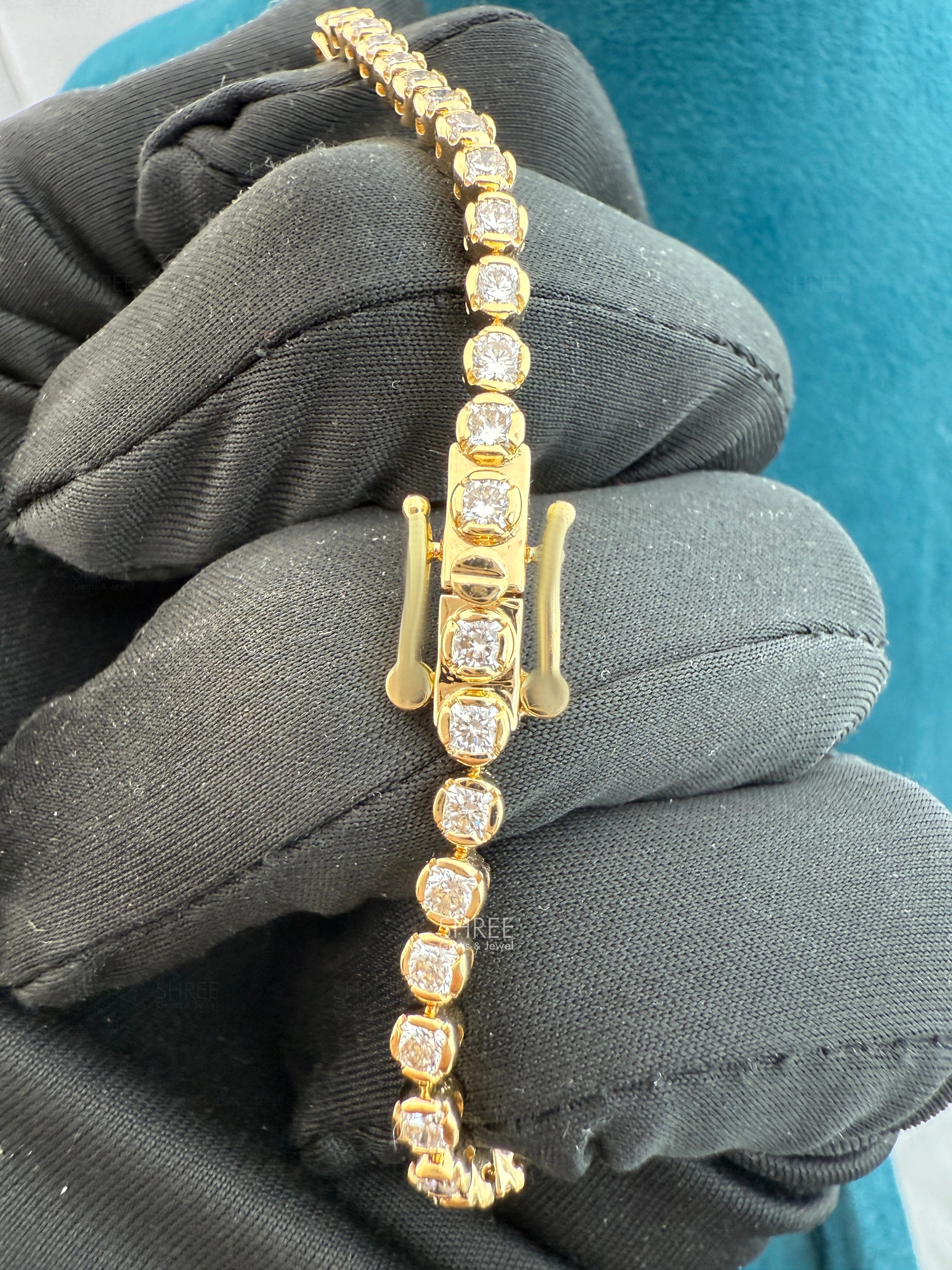 Clasp Close-Up Detail of Bezel Set Round Lab Grown Diamond Tennis Bracelet