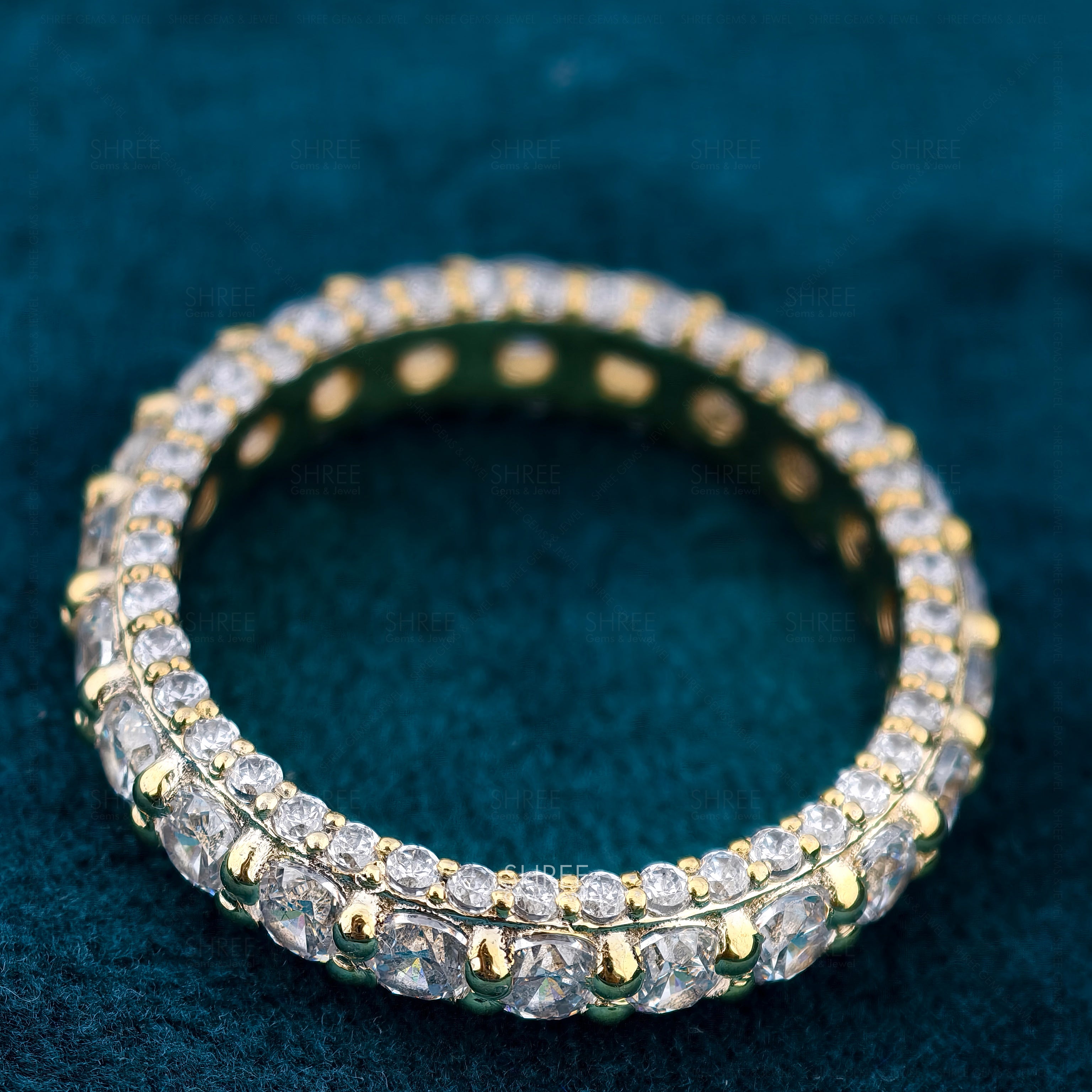 Round Cut Lab Diamond Beautiful Wedding Band