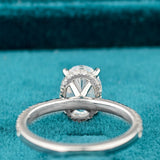 oval cut diamond engagement ring