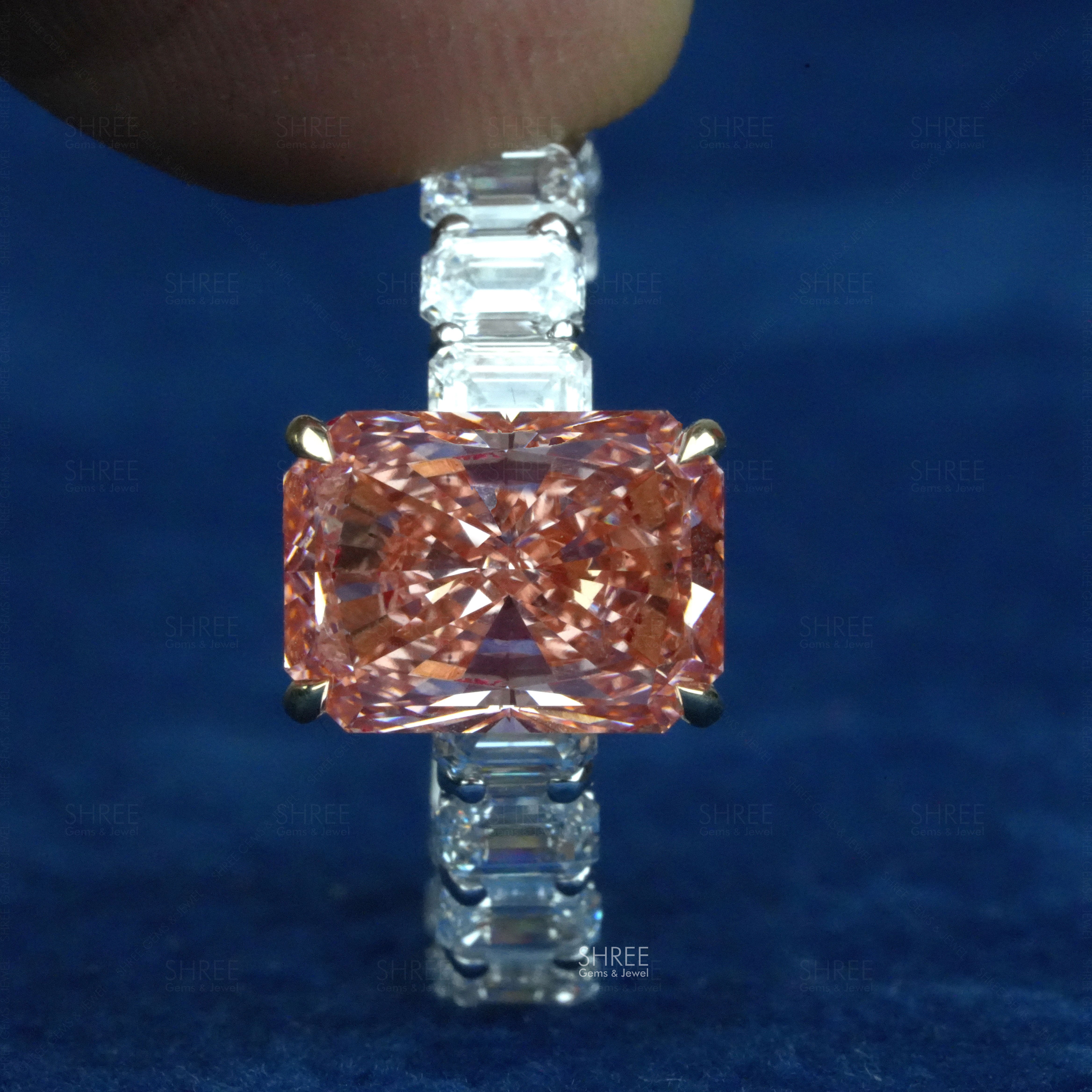 front view of radiant cut diamond engagement rings​