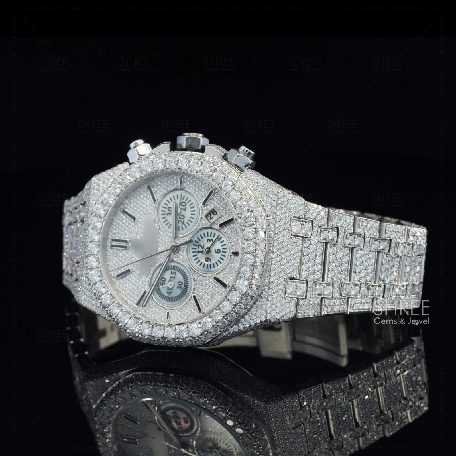 Side Face View of Royal Oak Prism Chronograph Timepiece – White Gold Edition