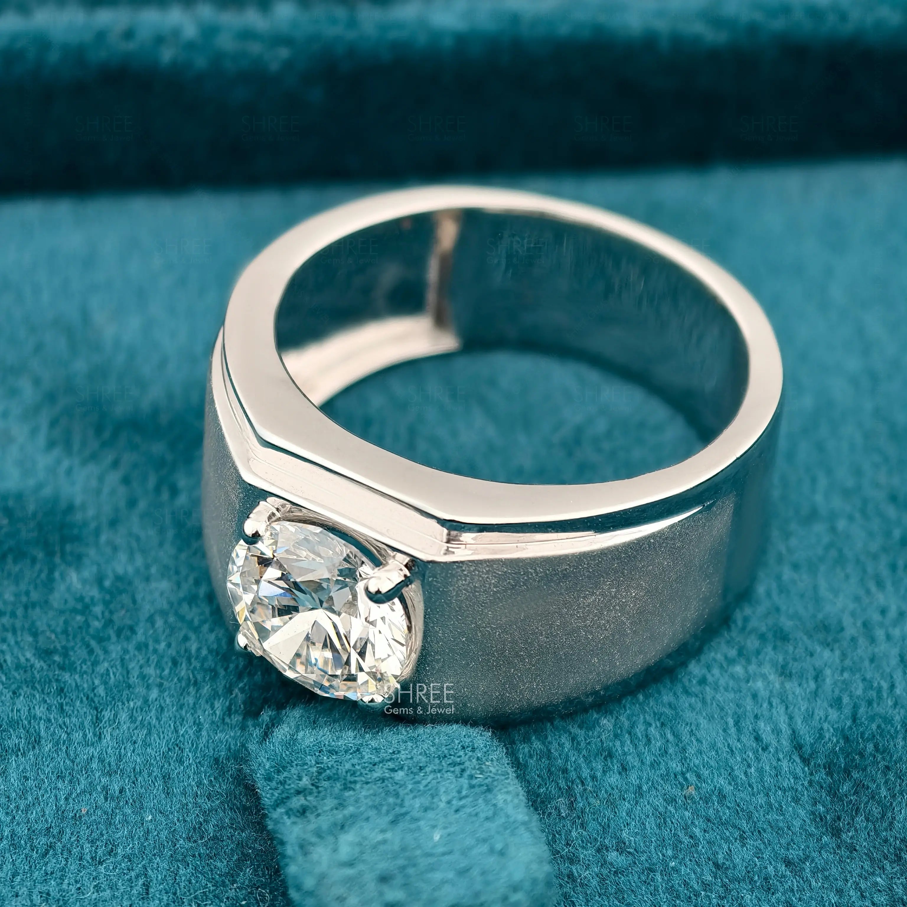 Side View of 2 Ct Mens Solitaire Diamond Rings​