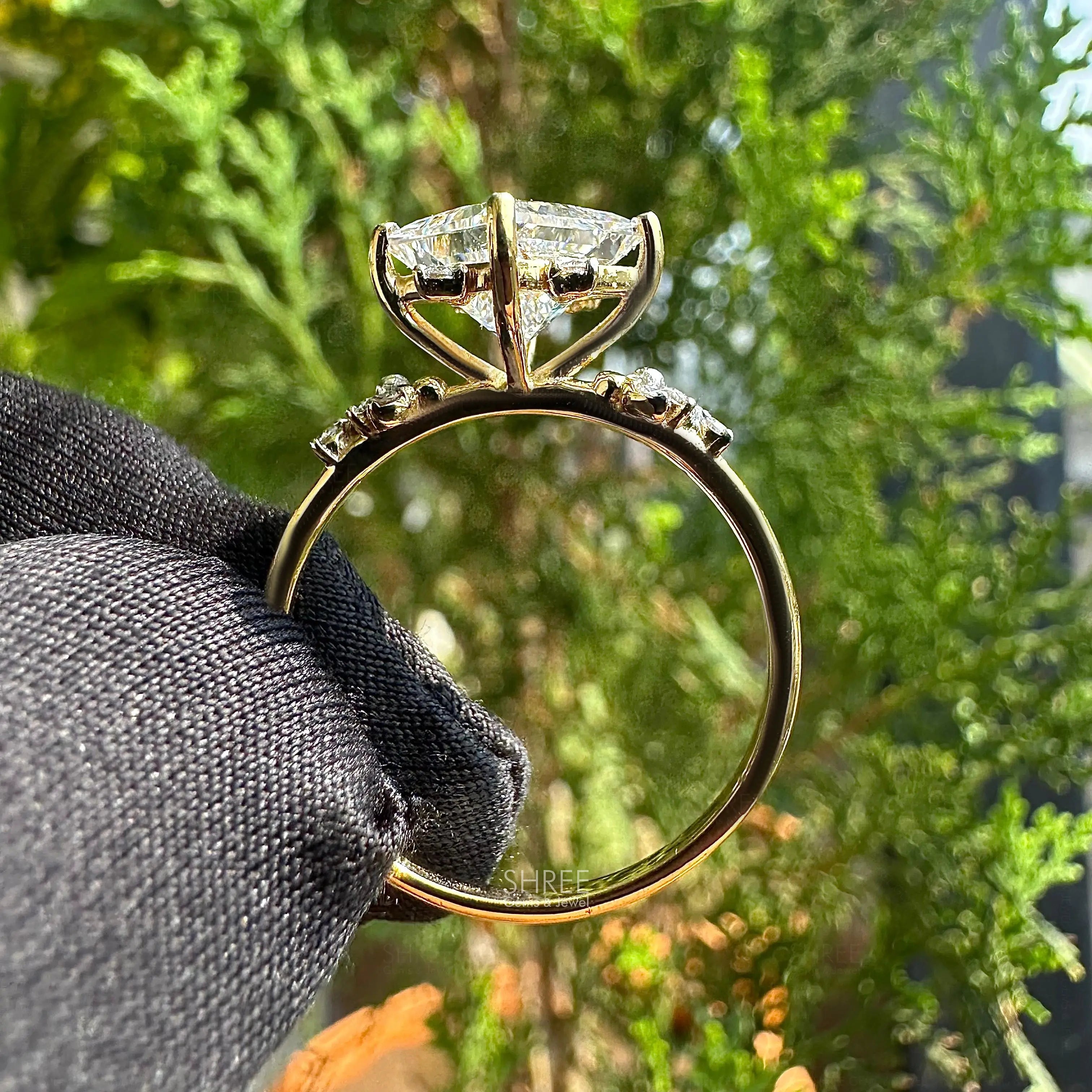 full view of 2 ct princess cut diamond ring