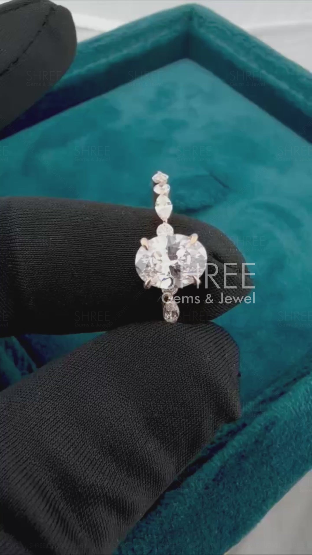 Video of Oval Diamond Engagement Ring