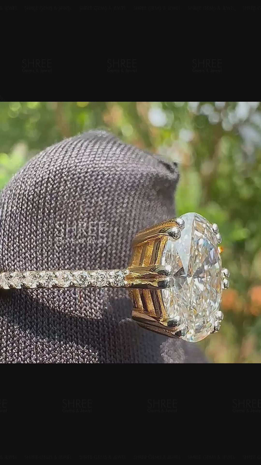 Video of 1 Ct Oval Diamond Ring for Women