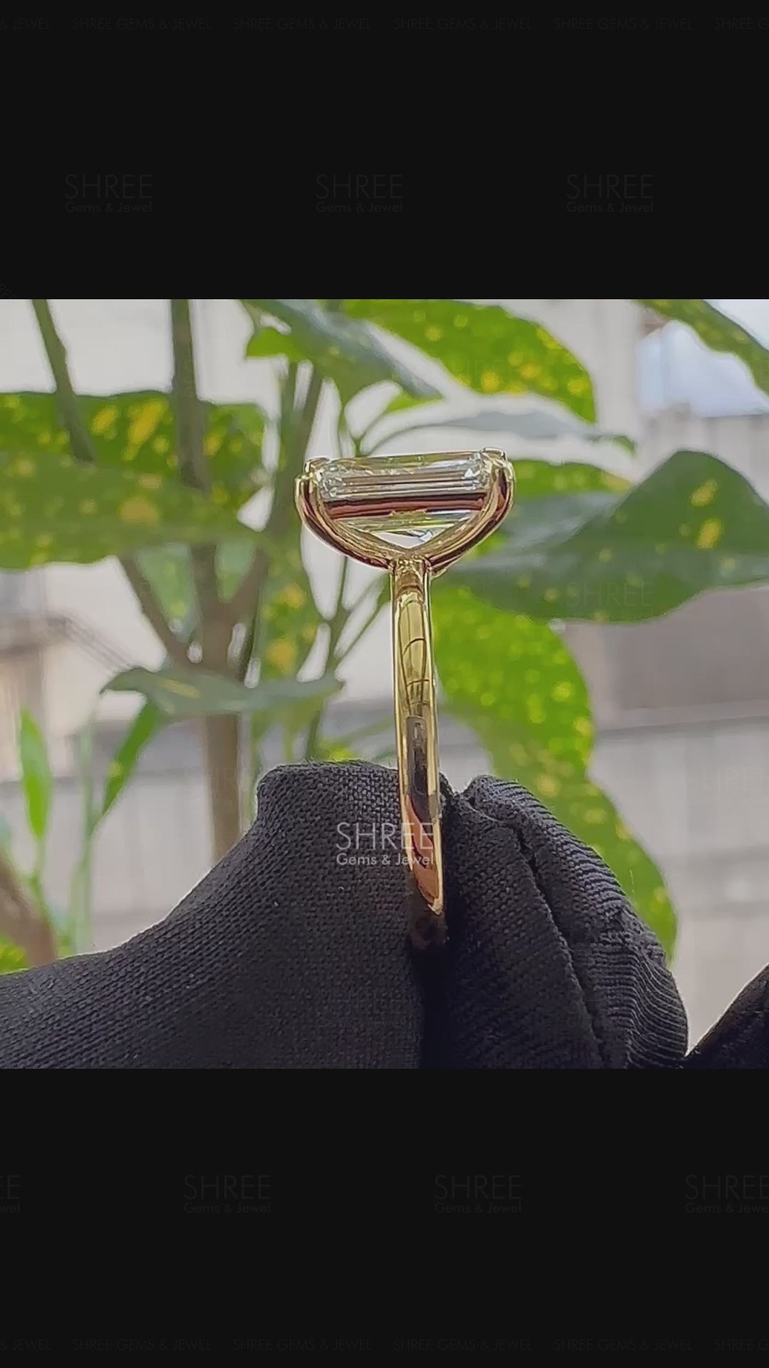 Video Of 4 Ct Pear & Emerald Cut Diamond Toi Et Moi Engagement Ring​