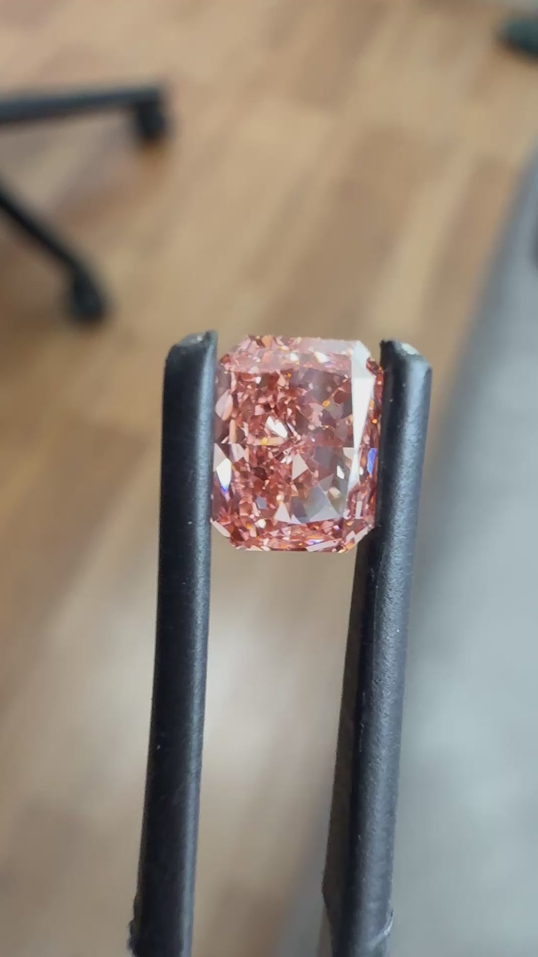 Video of Radiant Cut Pink 1 Carat Lab Grown Diamond​


