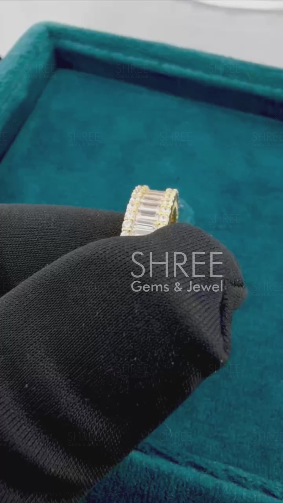 Video of Three Row Baguette & Round Lab Diamond Wedding Band