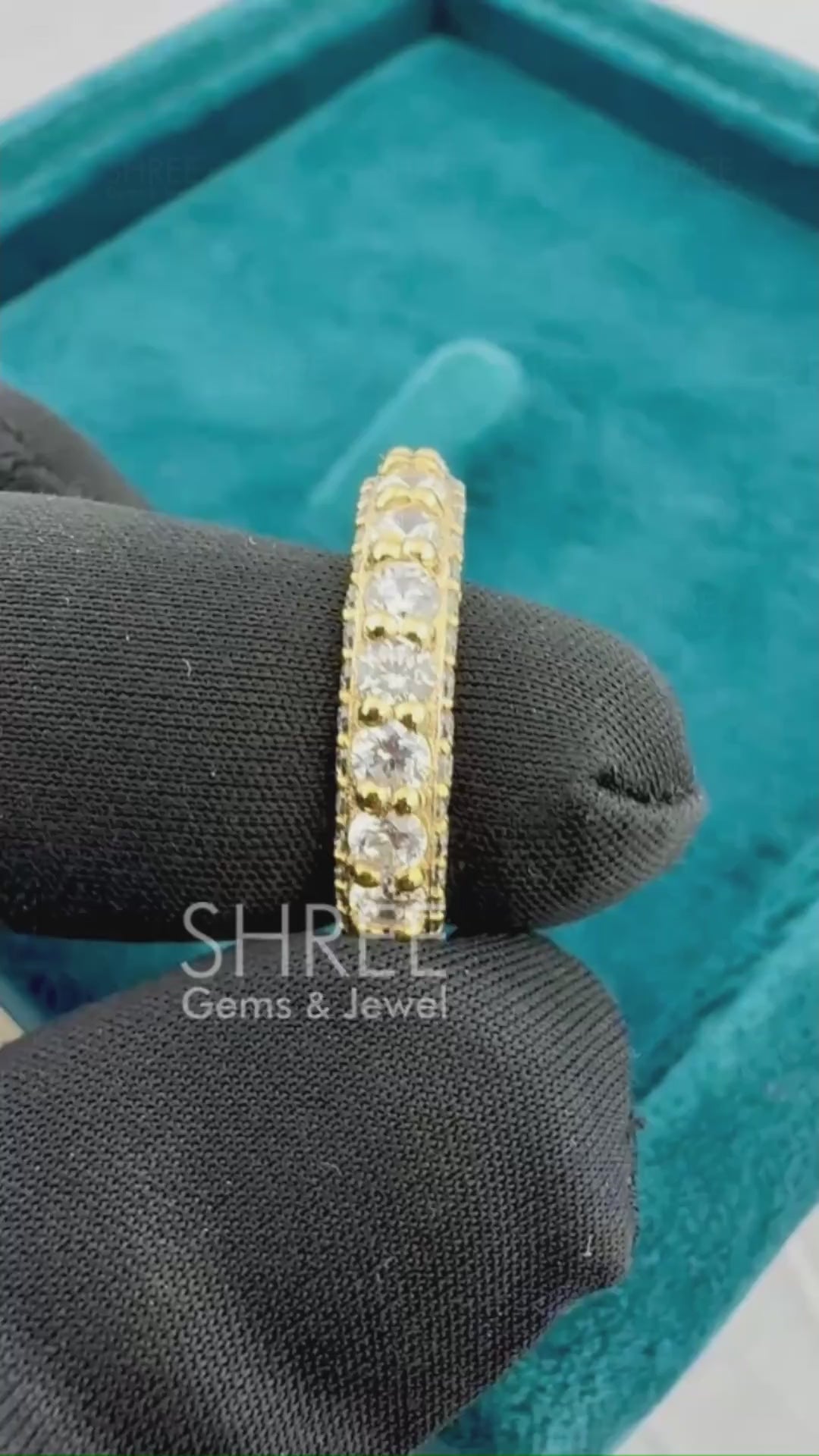 Video of 2ct Round Diamond Eternity Band